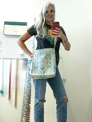 First Friday Fun!! Tote Bag workshop -  Friday, September 5, 2025 - 6:00-9:00pm.