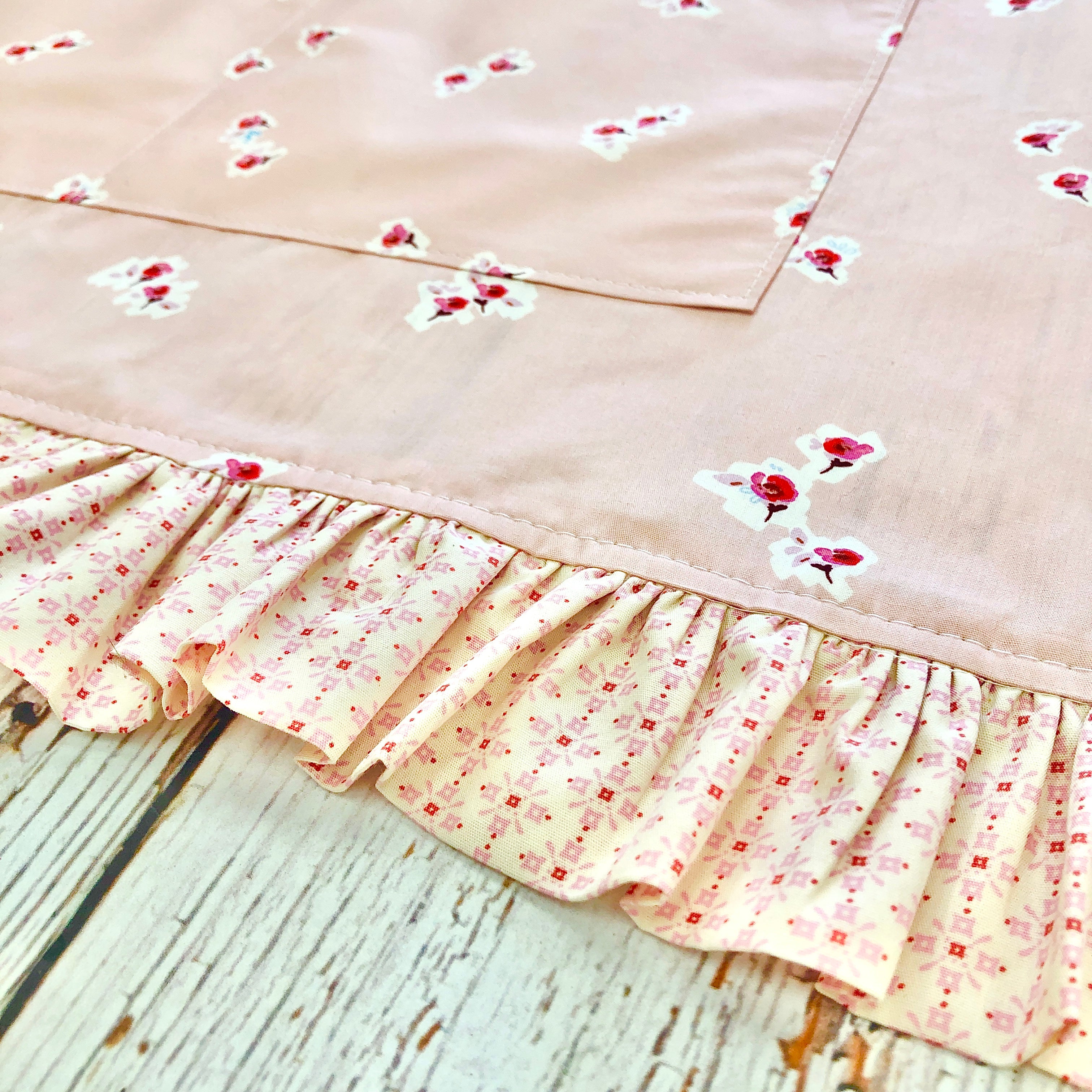 First Friday Fun!! Apron with Ruffles! -  Friday, November 7, 2025 - 6:00-9:00pm
