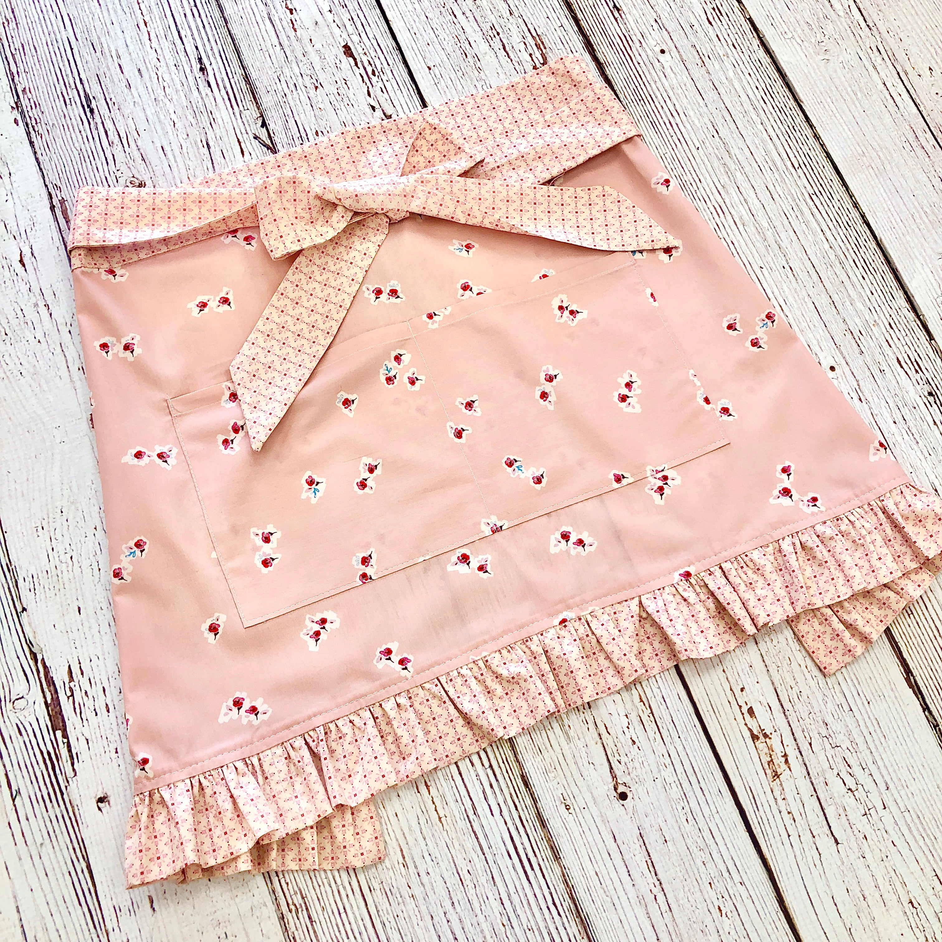 First Friday Fun!! Apron with Ruffles! -  Friday, November 7, 2025 - 6:00-9:00pm